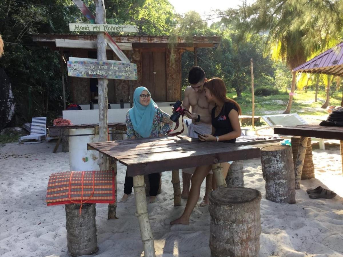 Отель Wild Pasir Panjang Pulau Tuba Экстерьер фото