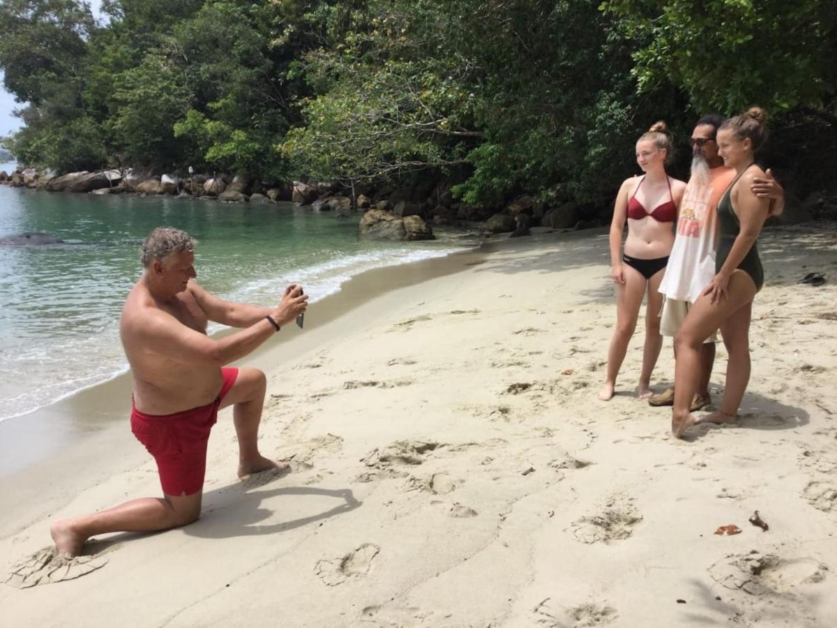 Отель Wild Pasir Panjang Pulau Tuba Экстерьер фото